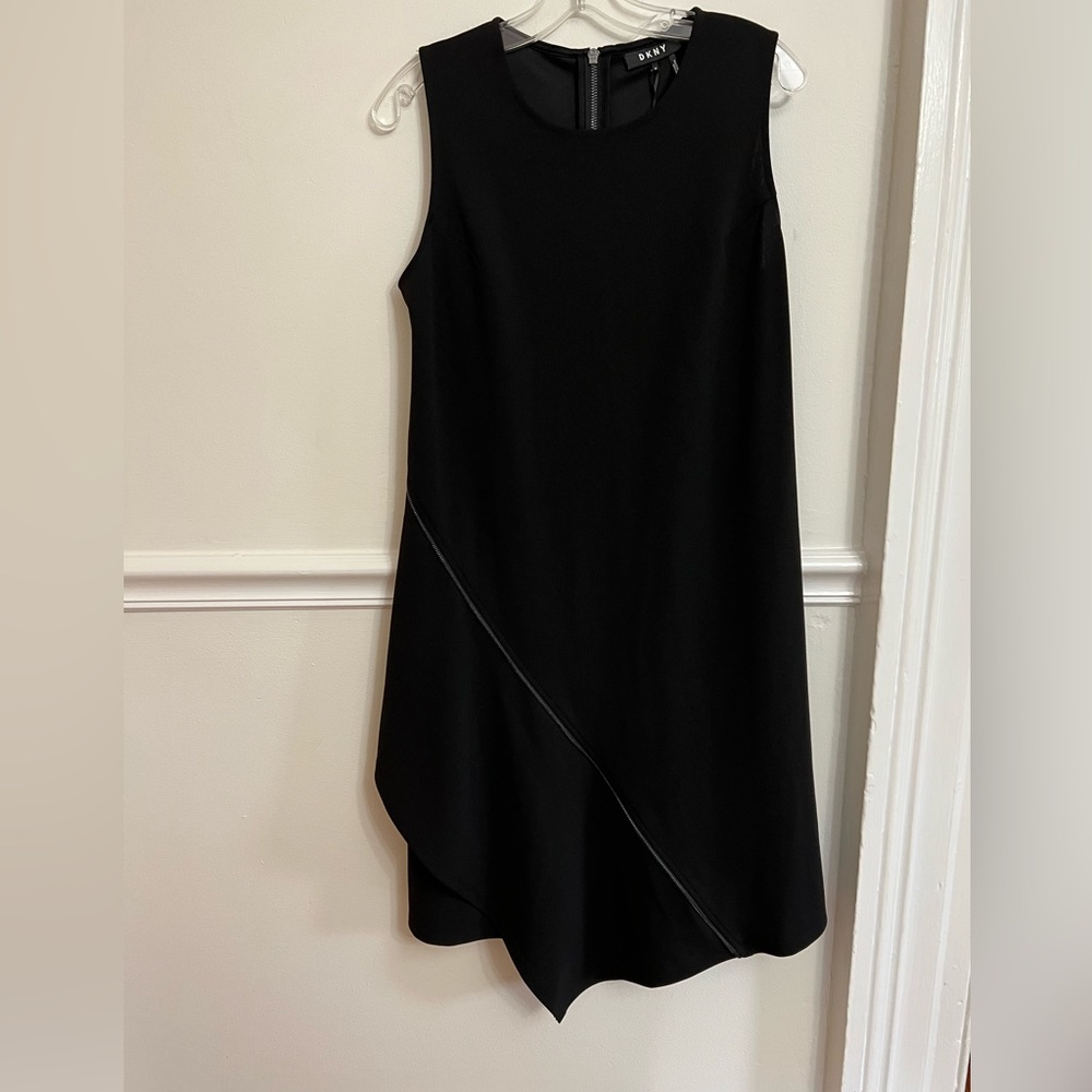 DKNY ASYMMETRIC ROUND NECK BLACK DRESS Size MEDIUM - Picture 7 of 17